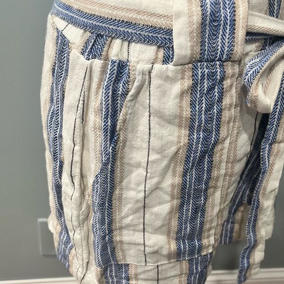 NEW Banjara Striped Linen Blend Paperbag Pull On Shorts Blue & Cream Size Medium - Picture 2 of 6